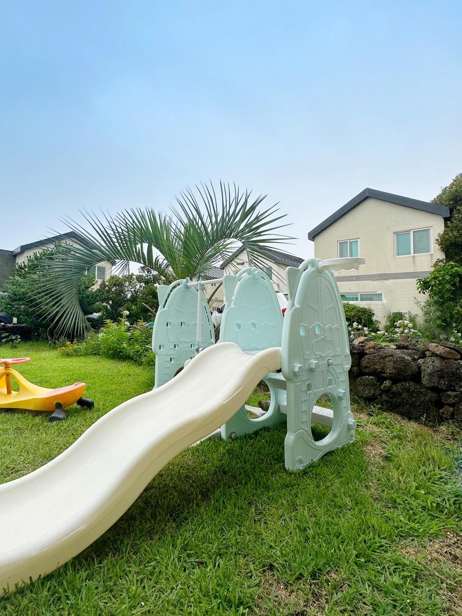 Haevichi Private Pension ソギポ エクステリア 写真
